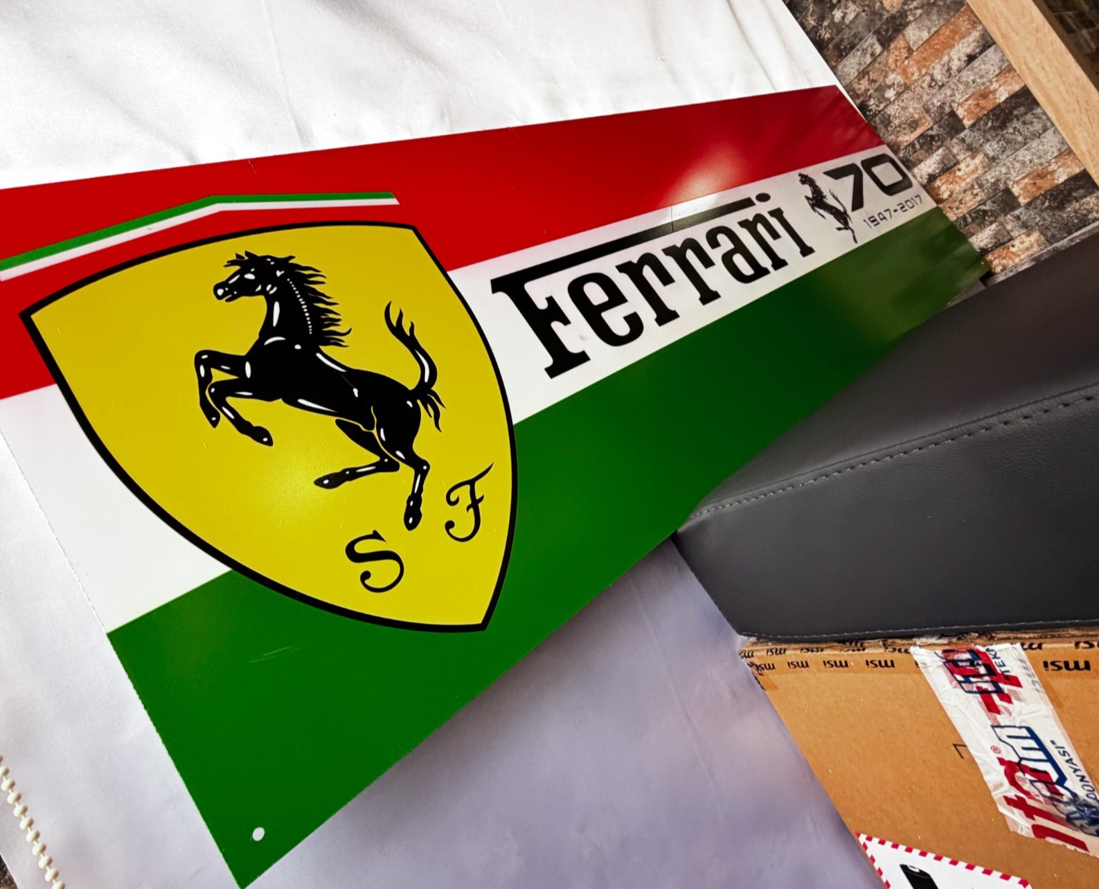 Ferrari 70th Anniversary – Garage Heavy Metal Sign – 118 × 40 cm (46.5” × 15.7”)