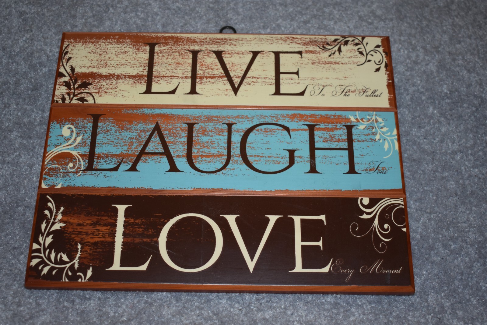 #01 8″X10″ LIVE LAUGH LOVE NOVELTY WOOD CEDAR PLAQUE