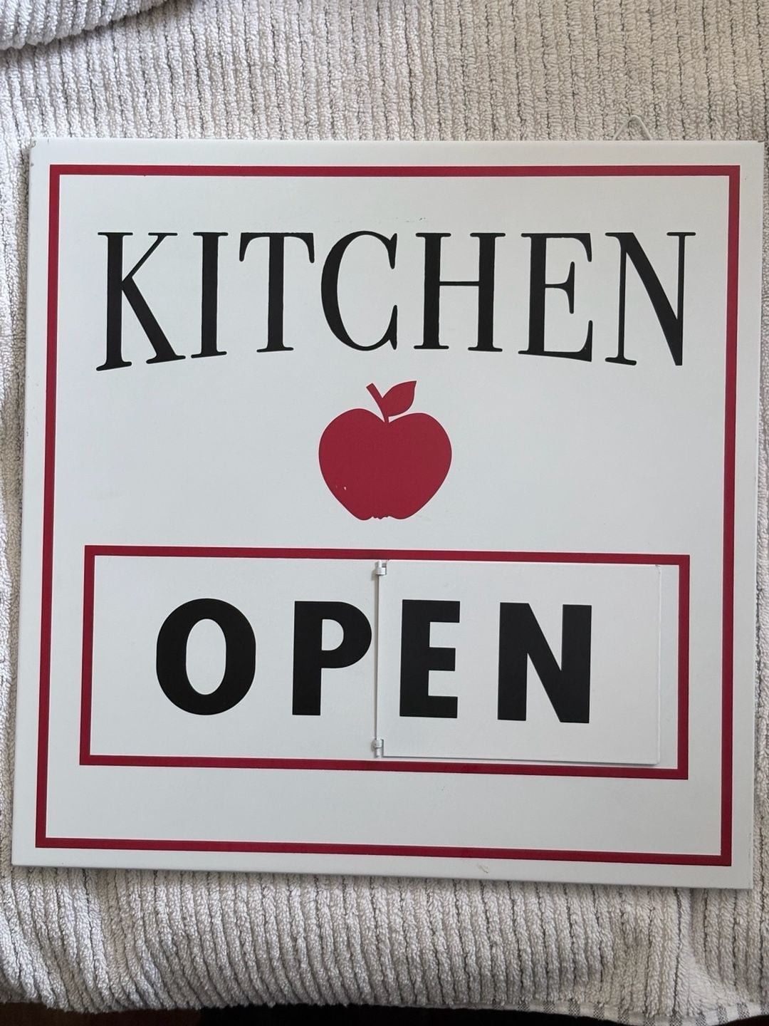 Kitchen Open/Closed Metal Wall Sign with Apple Graphic
