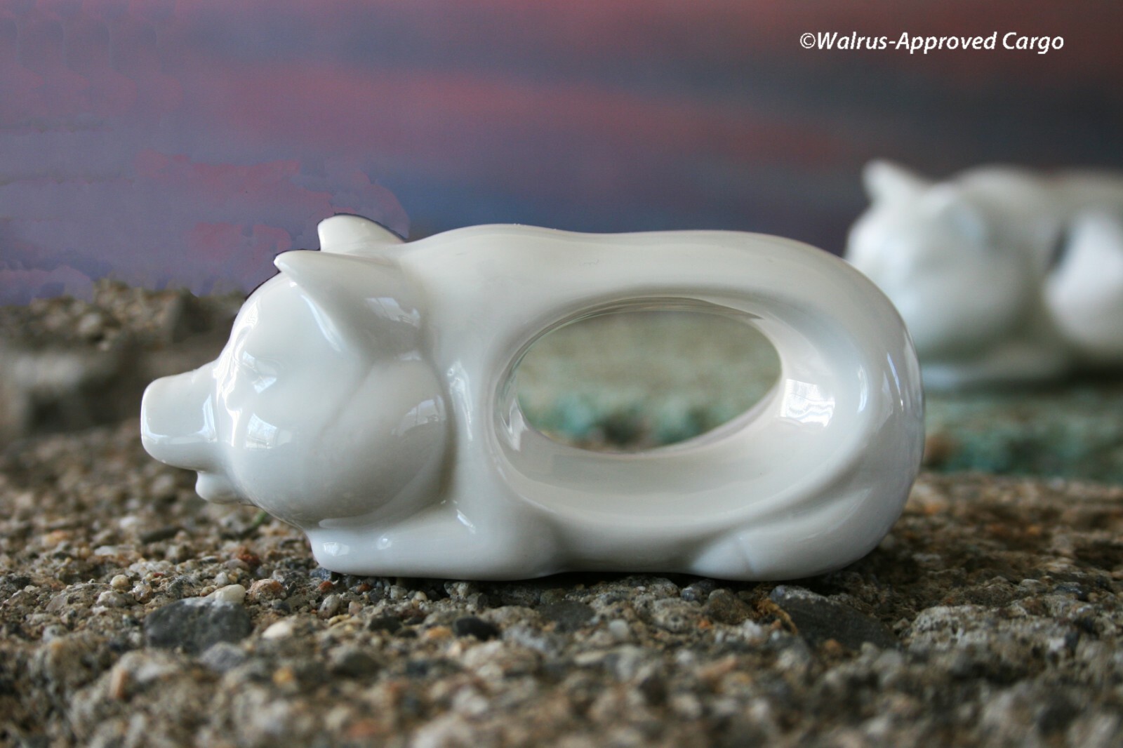PIGS! WALL ART, CANISTER, DISH TOWELS, NAPKIN RINGS, DOORSTOP, DECORATIVE PLATE
