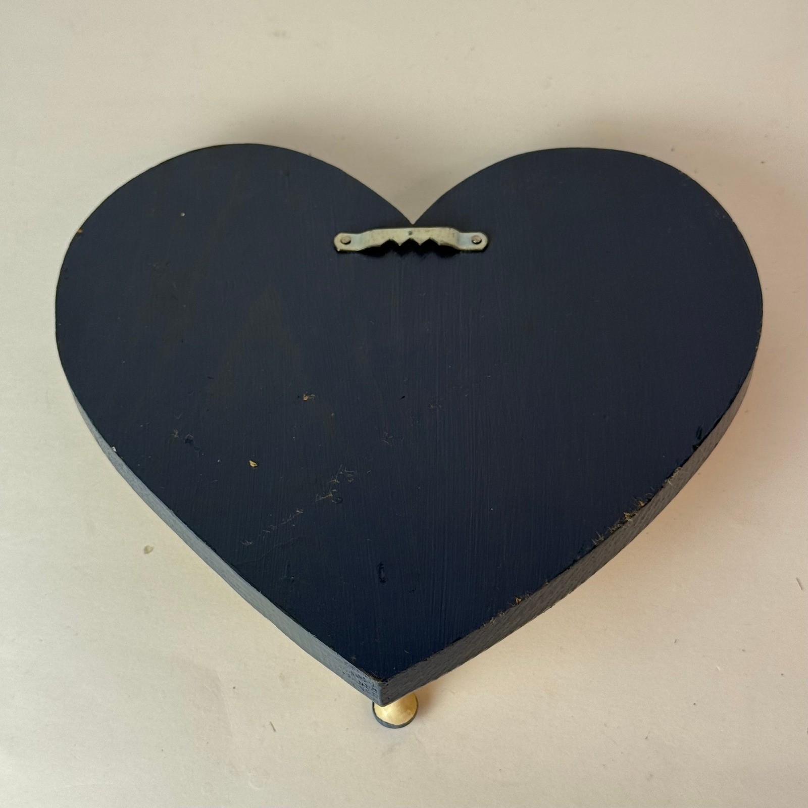 Vintage Folk Art Wooden Heart Wall Plaque Tulip Basket Peg Hook Americana Decor