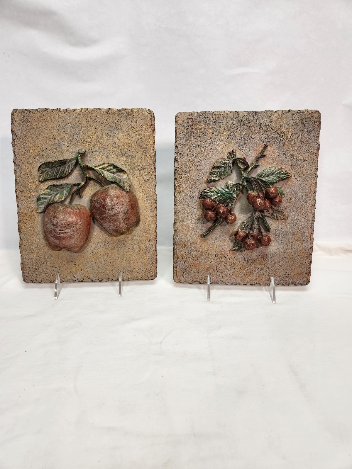 Vintage Style Fruit Wall Art Plaques – Apple & Cherry Relief Decor Set of 2