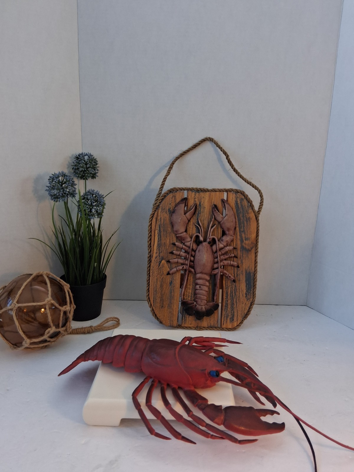 VTG’90’s Wooden Lobster Wall Plaque w/3D Resin Lobster + Rubber 🦞 Decor 2pc Set