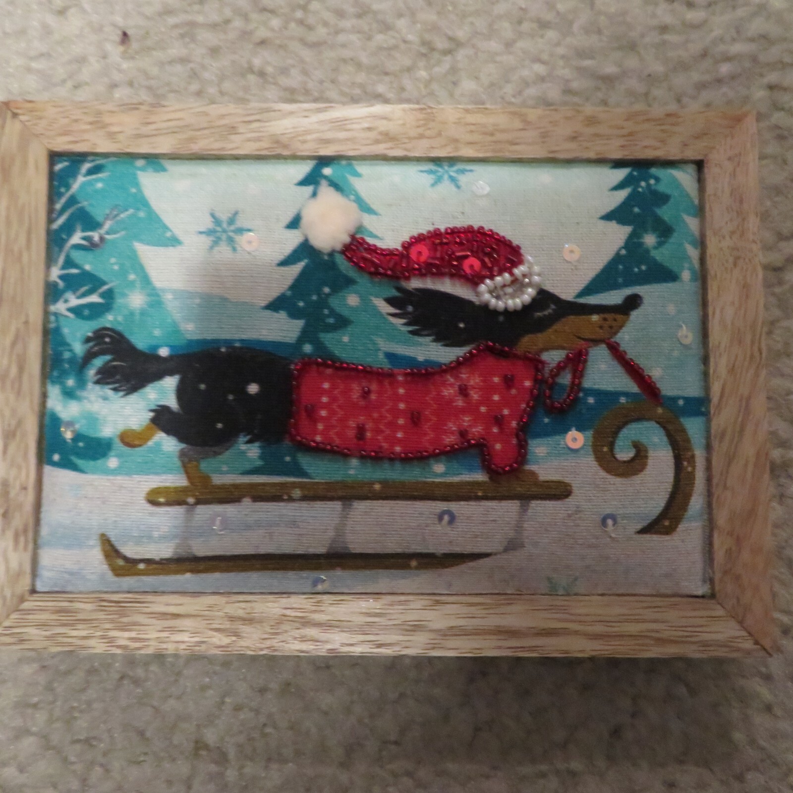 Dachshund Holiday Christmas Sledding Sign Plaque Sparkle Plush Beading NEW