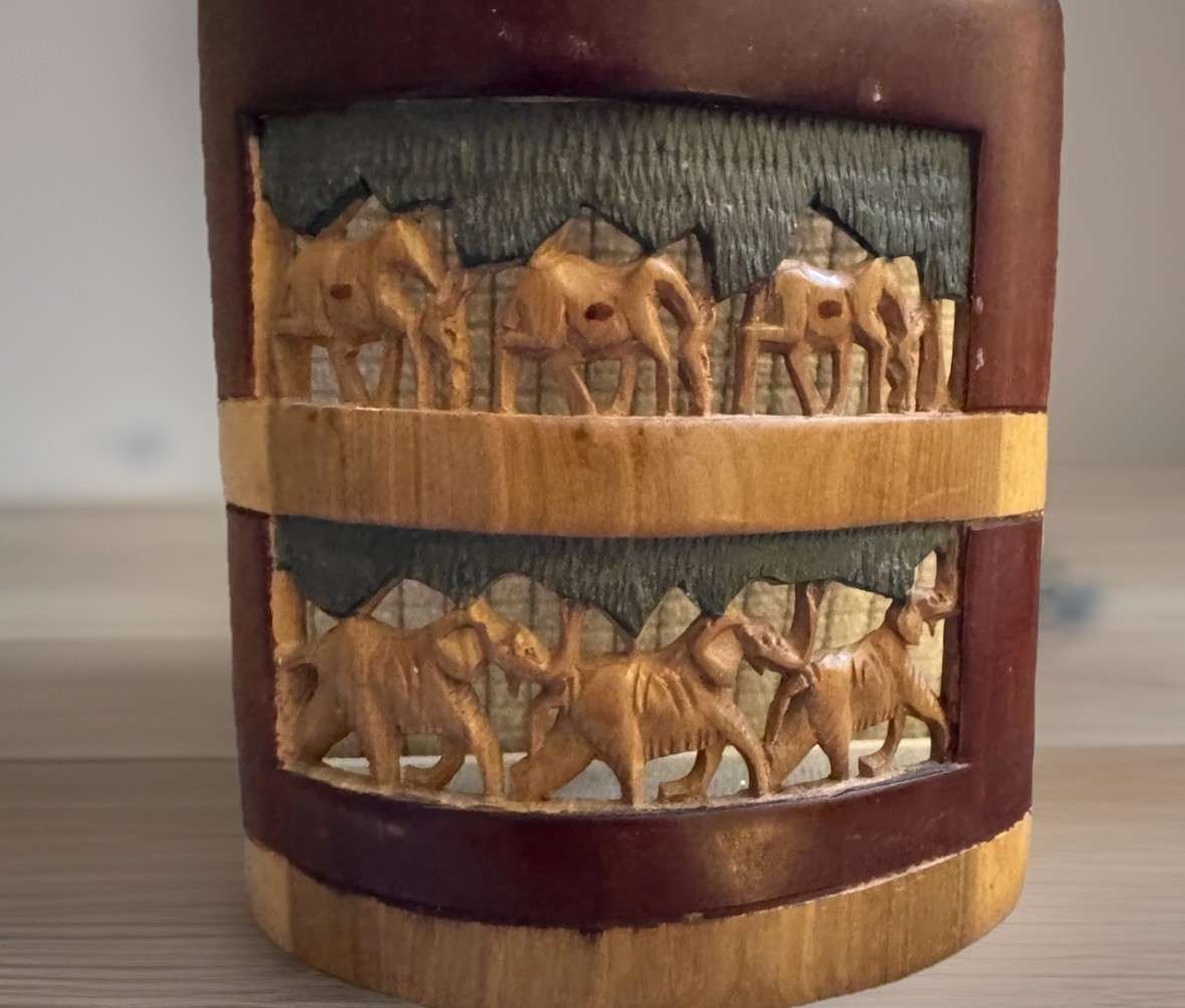 African Crafts Wood Elephants/ Giraffes Wall Hanging Carving Home decor 12×5 in
