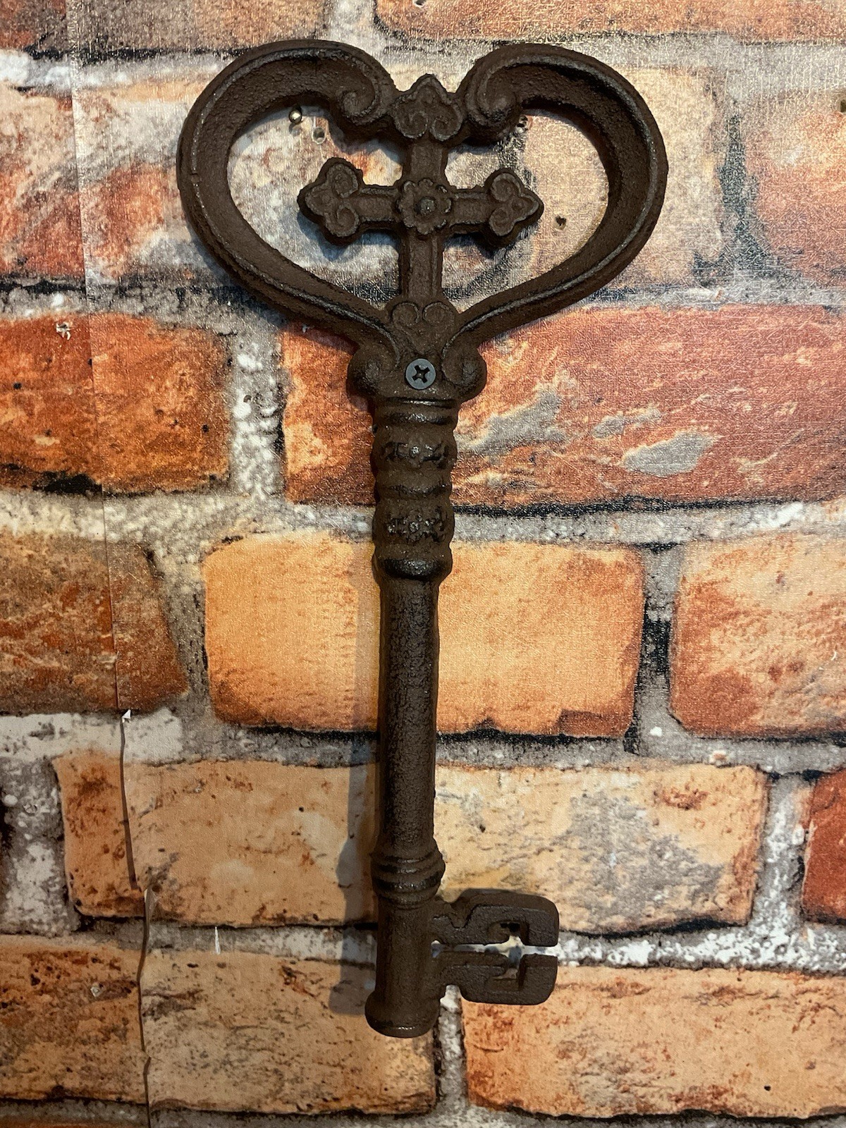 10″ Primitive Rustic Style Cast Iron Skeleton Key Wall Hanging…Ships Free!