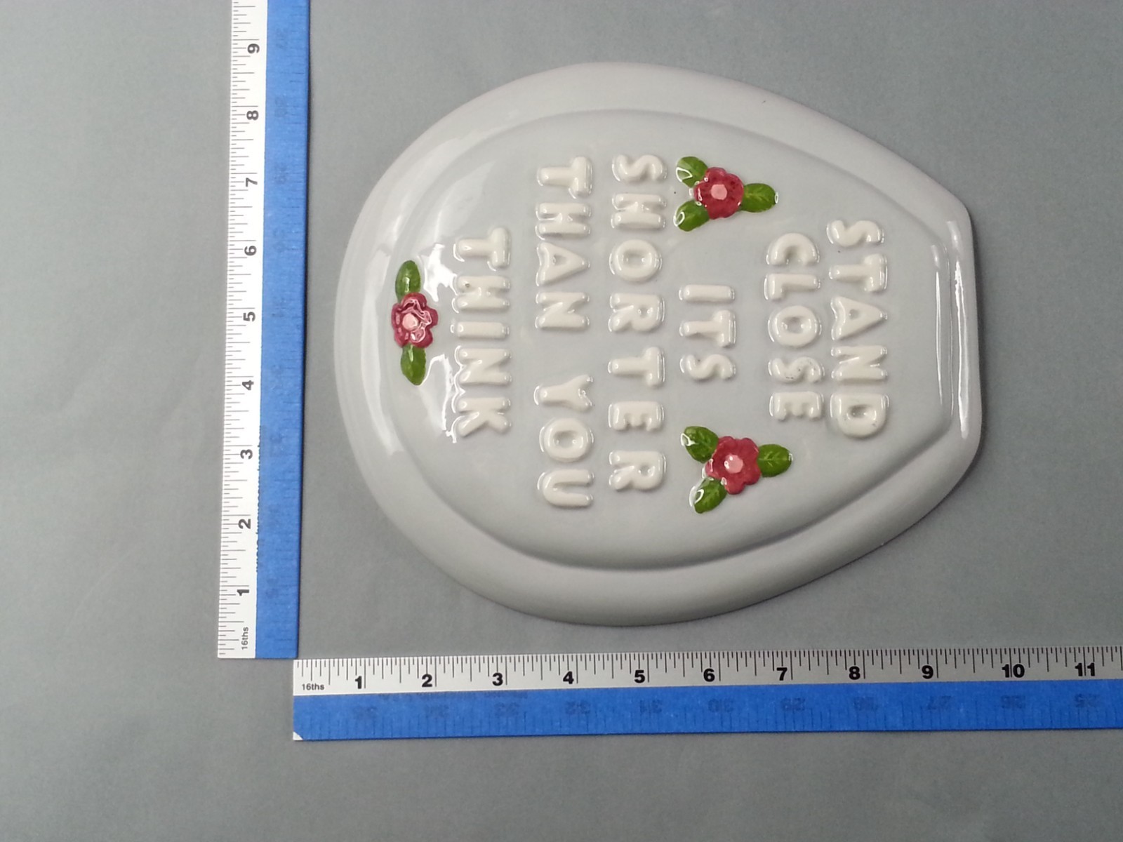 Vintage 1982 Stand Close Its Shorter Than You Think Ceramic Toilet Lid Wall Hang