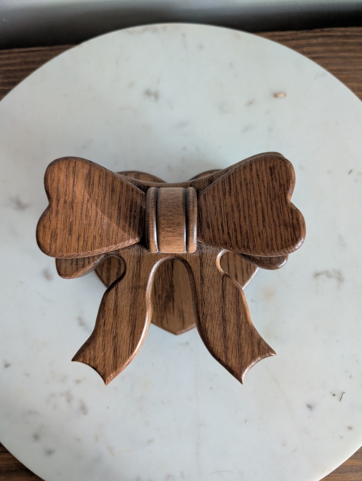 Vintage Solid Oak Wooden Bow Wall Plaque Decorative Country Farmhouse Wal