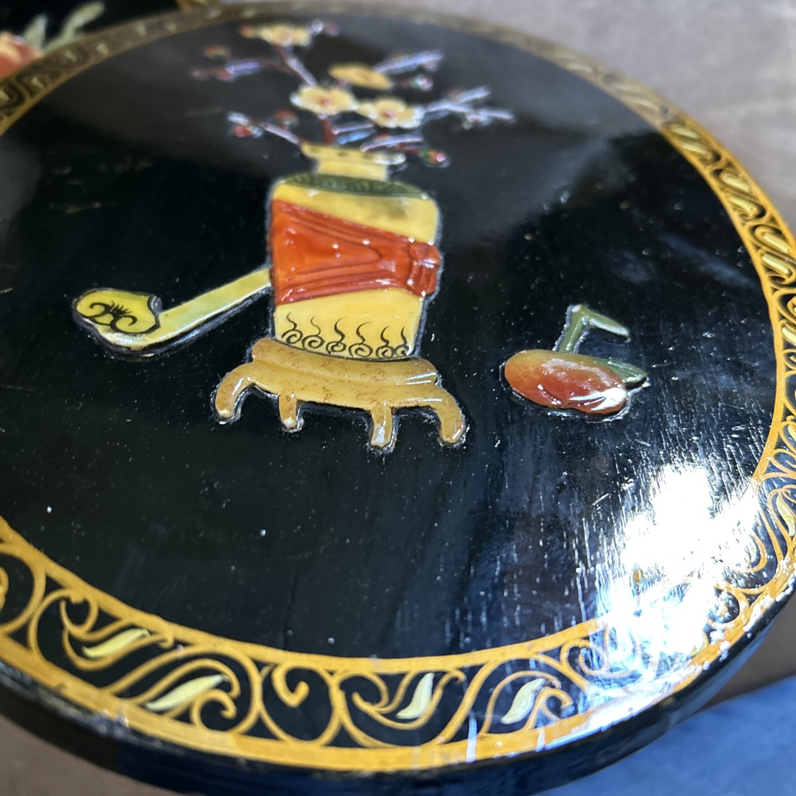Vtg pair Asian Oval Wall Art Panel Black Lacquer Jade/Soapstone Oriental