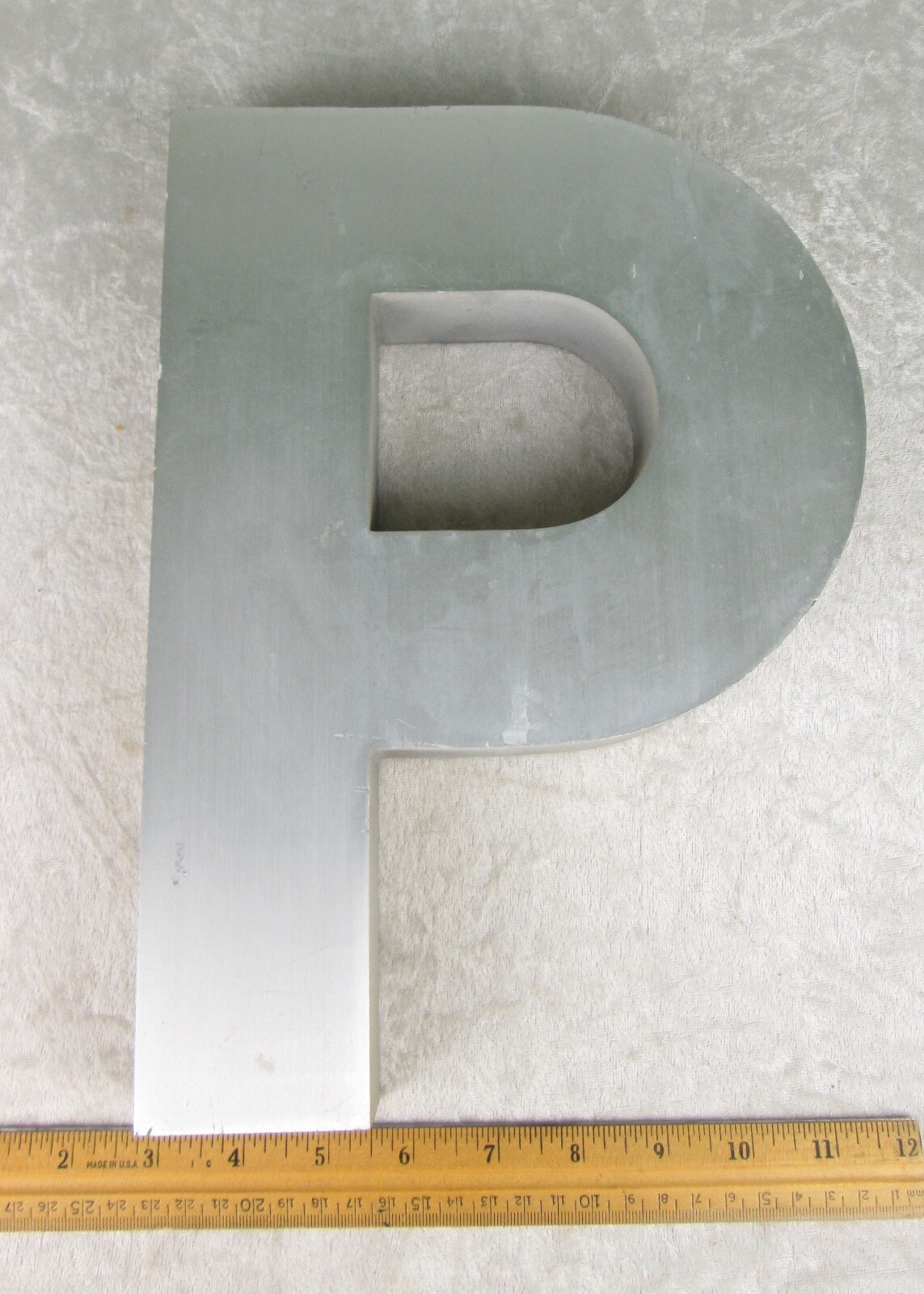 Cast Aluminum Metal Sign Letter P 3 LB 10 OZ Used 12 inch Tall Mounting Holes