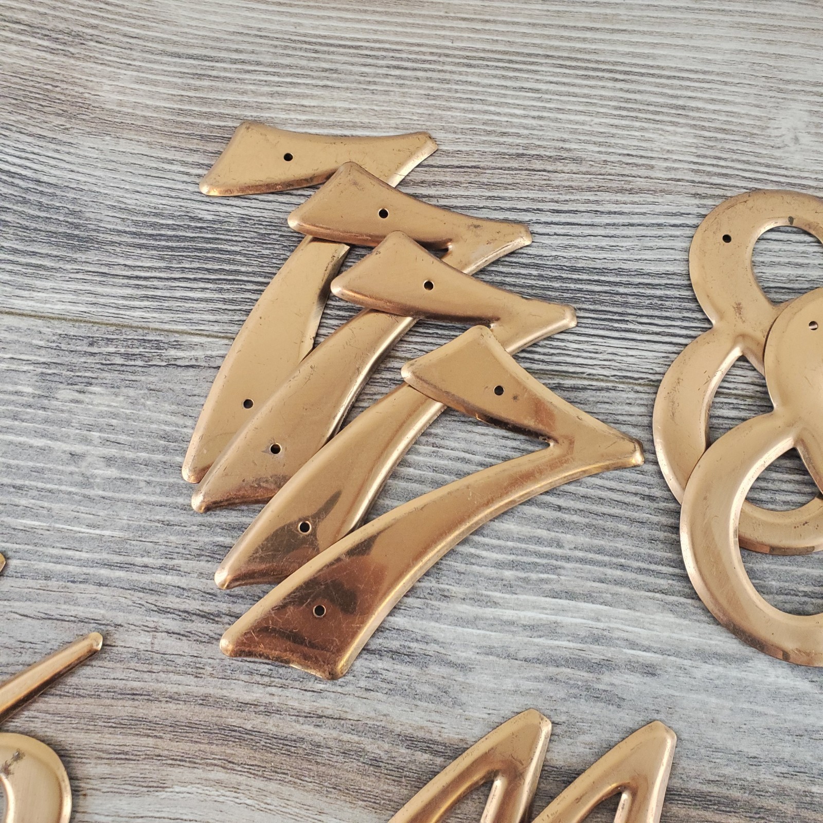 25 pc lot 3.5″ Bronze VTG House Address Numbers 1/2, 3, 4, 6 or 9, 7, 8 +Nails