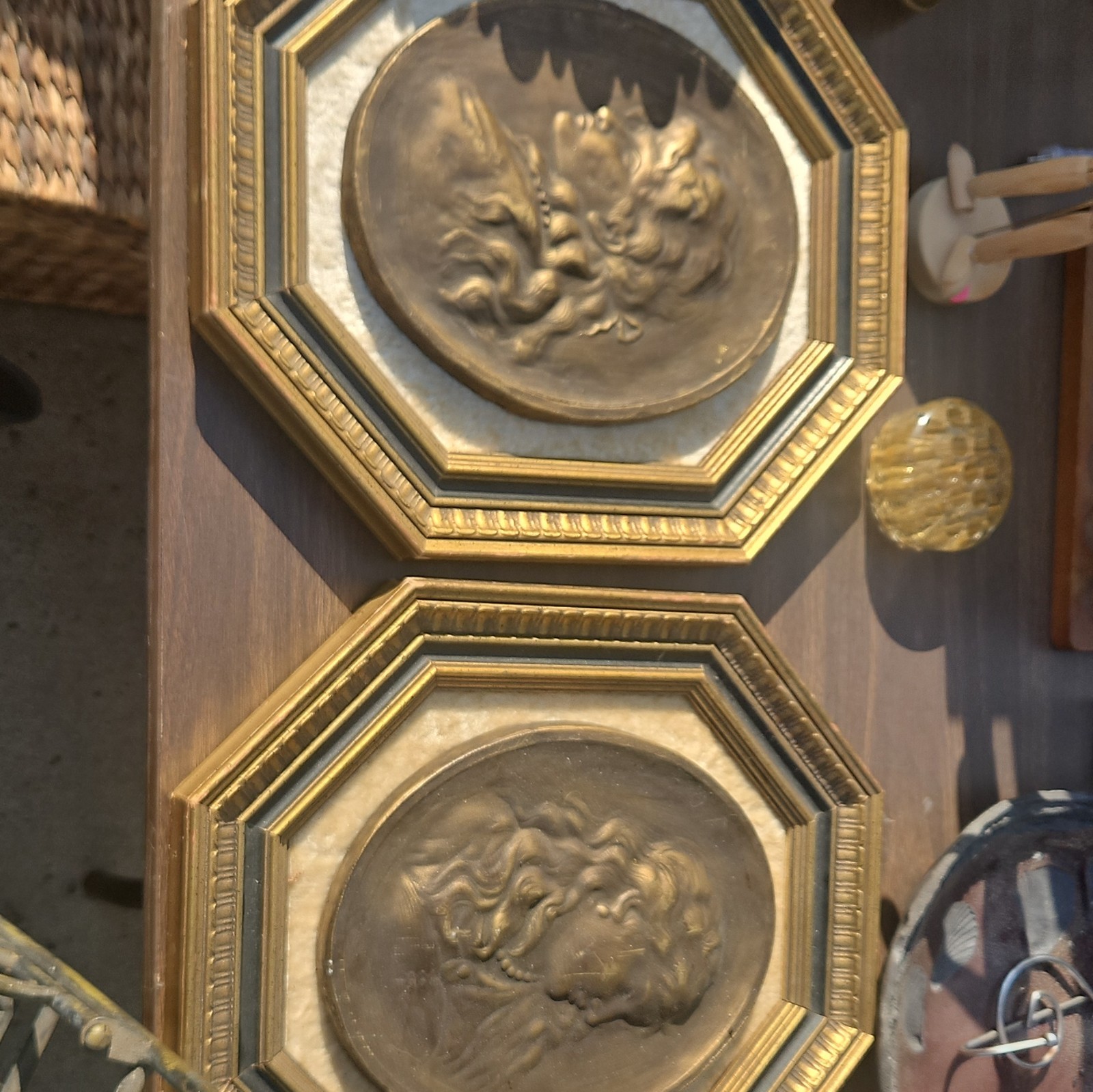 Vintage Walldecor Set of 2 Gold toned Framed Portrait Wall Mounted Plaques
