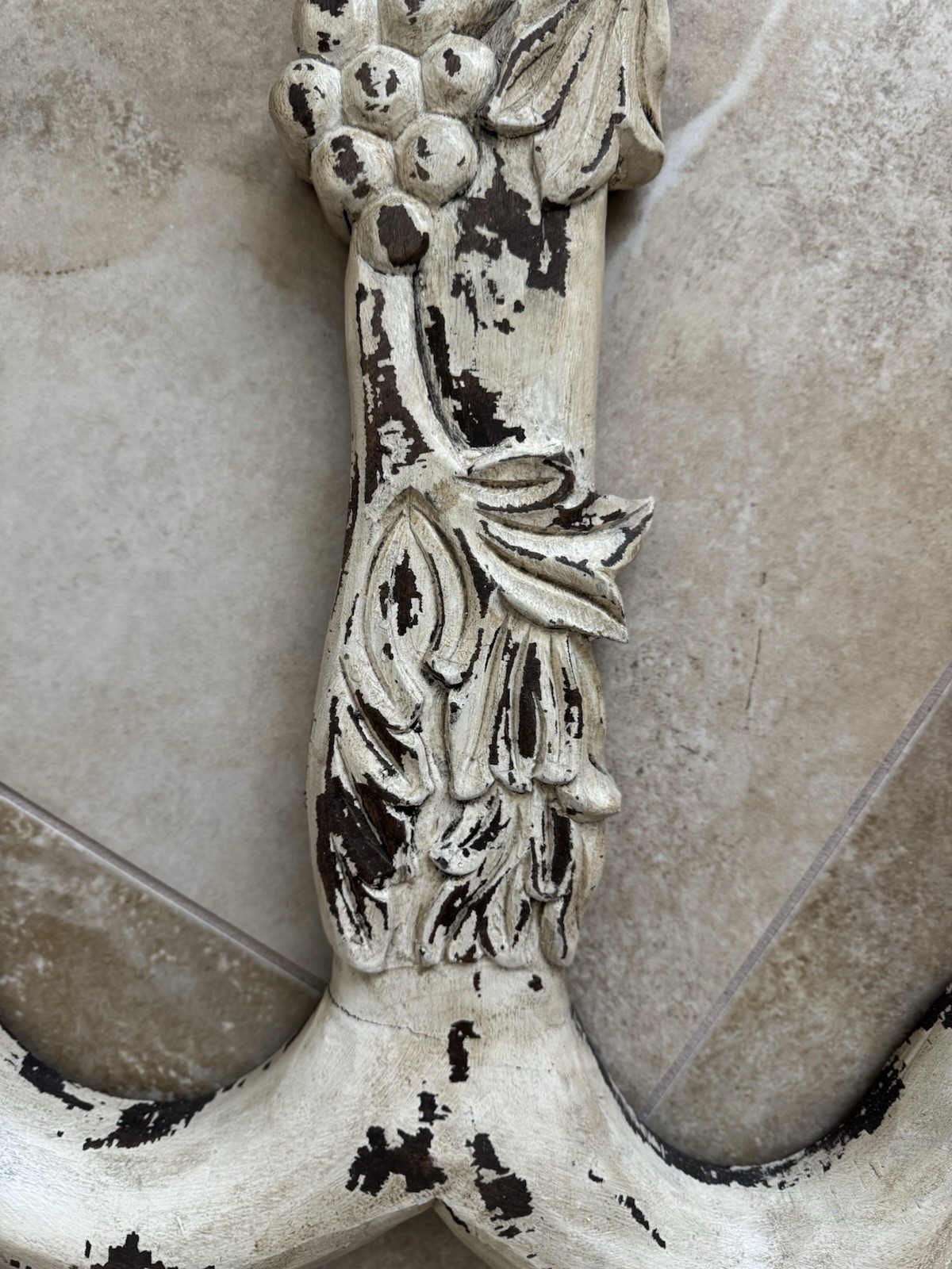 Pottery Barn ~ CARVED WHITE WOODEN ANCHOR ~ COASTAL HOME WALL SIGN SEA GRAPE