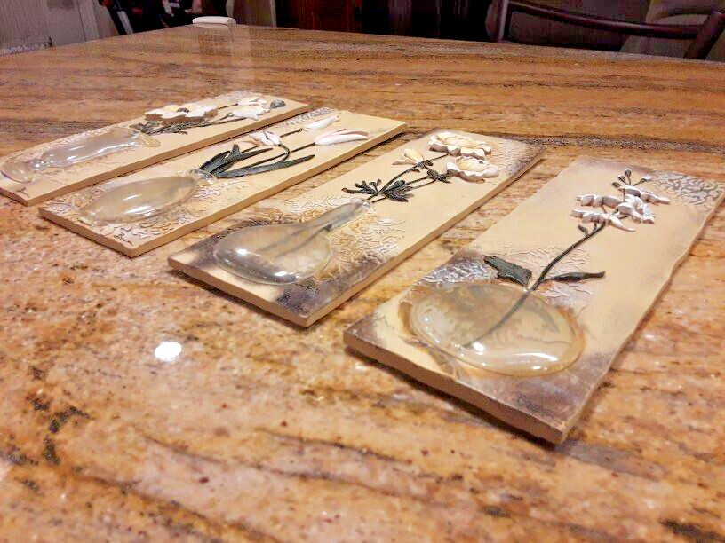 Rare (4) Boem Signed 3-D Resin Floral Wall Plaques W/ Clear Vases – 9.5″x3.25″