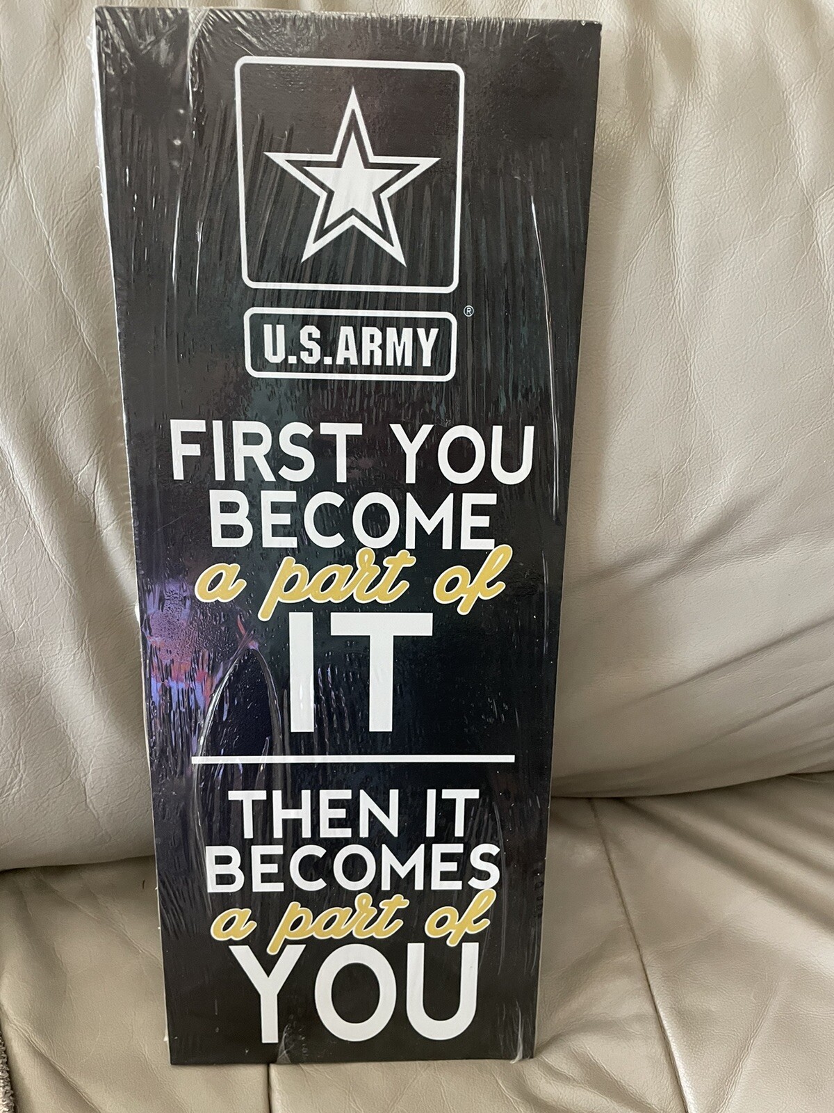 NEW U.S. Army Official Licensee Wooden Sign Wood United States (18.5″ x 7.25″)