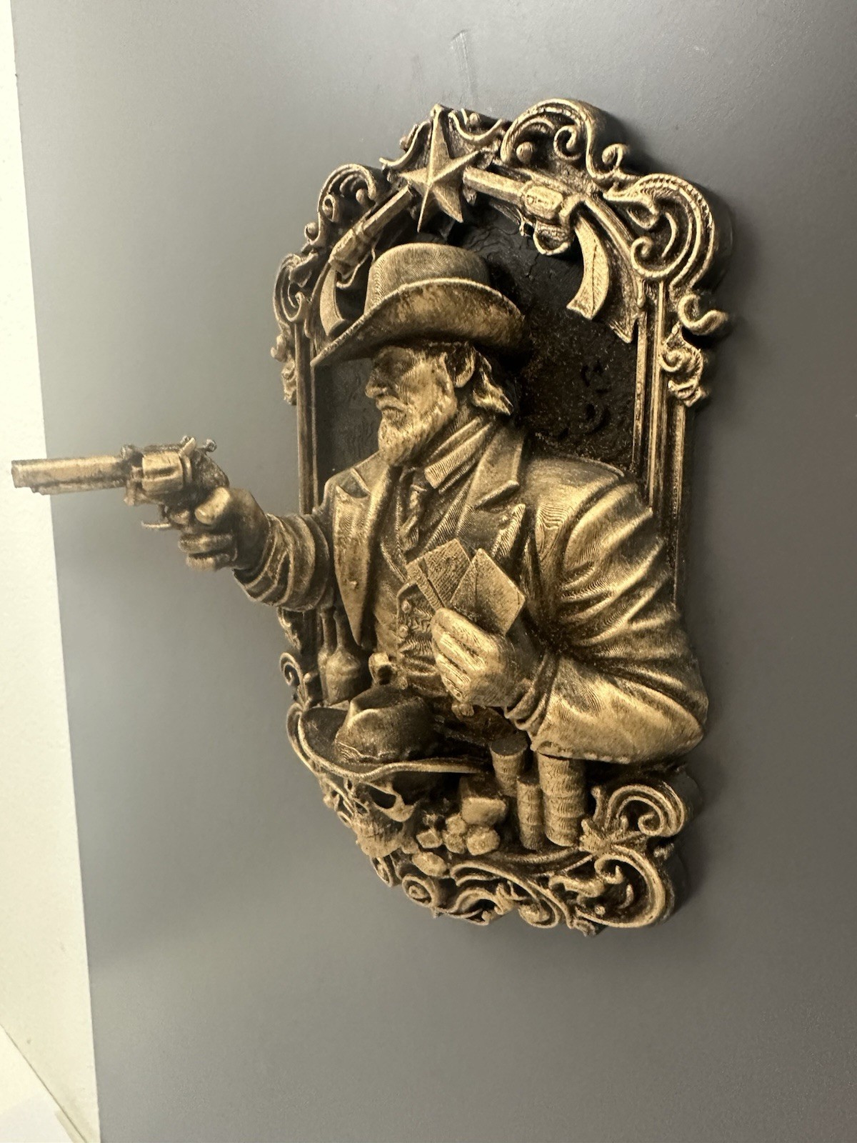 Western Gunslinger Wall Decor Cowboy Plaque Rustic Bar Saloon Man Cave Skull Art