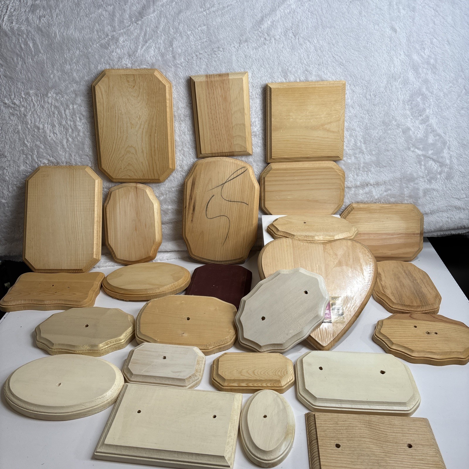 Large Lot (25) Craft Wood Plaques All In Different Conditions Multiple Size