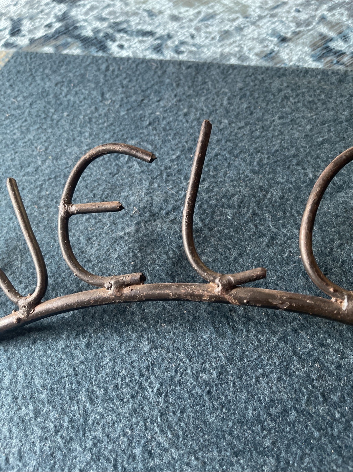MCM Wrought Iron Curved Welcome Sign – Hand Welded Garden/Western/Country Decor