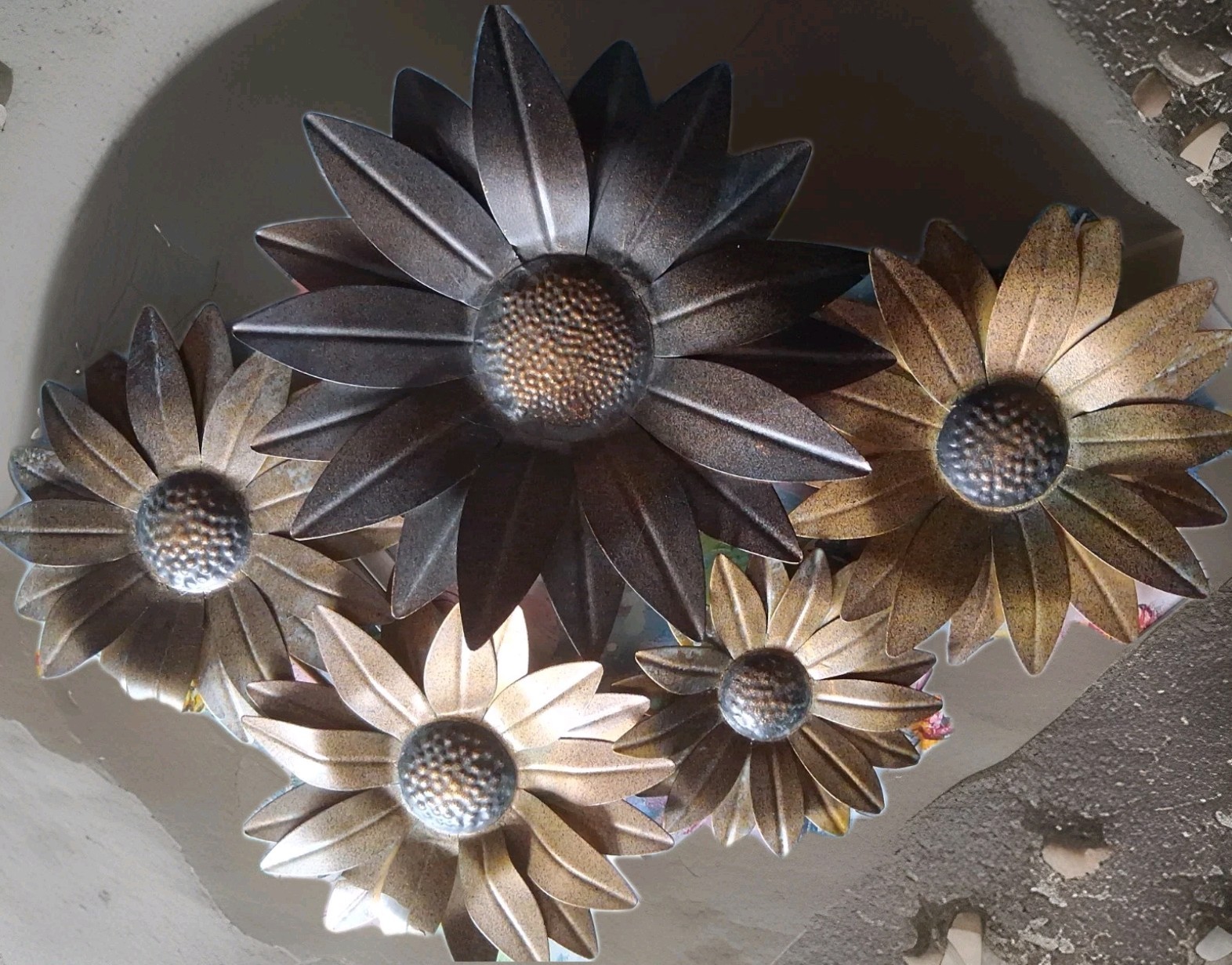 Vintage NEW VIEW Floral Layered MCM 18″ Metal Sunflower Wall Decor