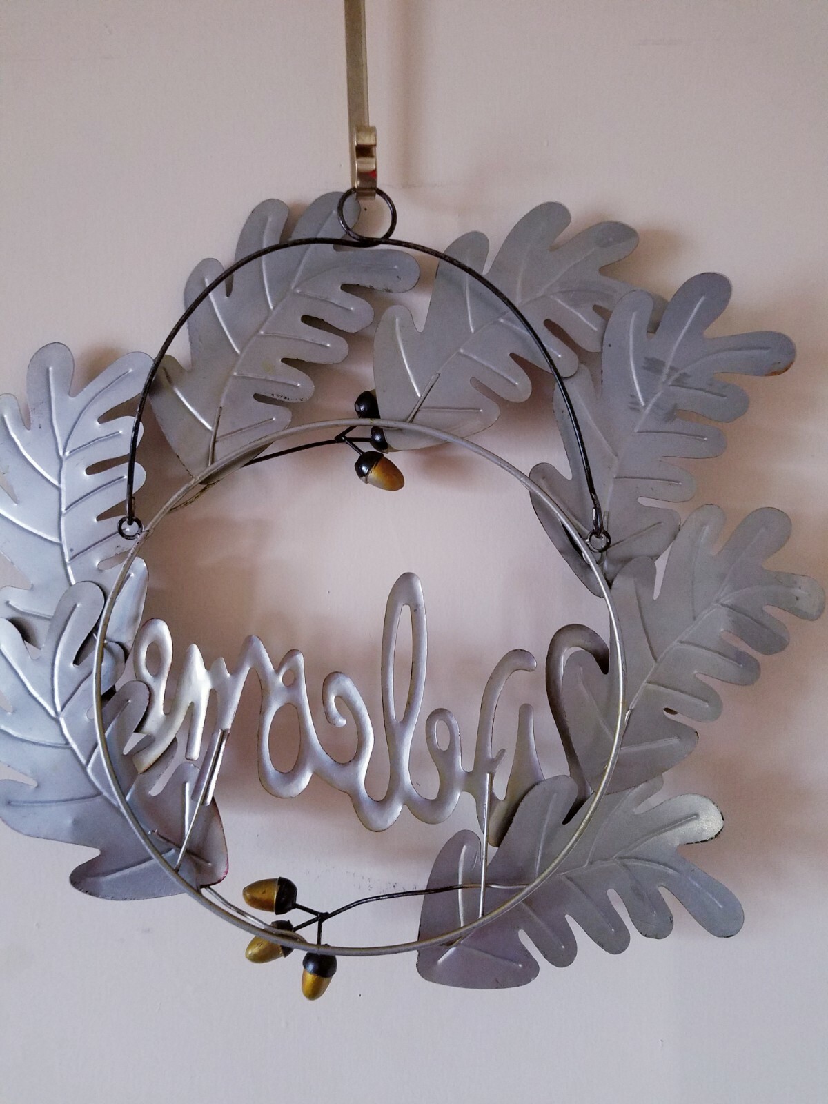 Hanging Metal Autumn/Fall “Welcome” Door Wreath-EUC
