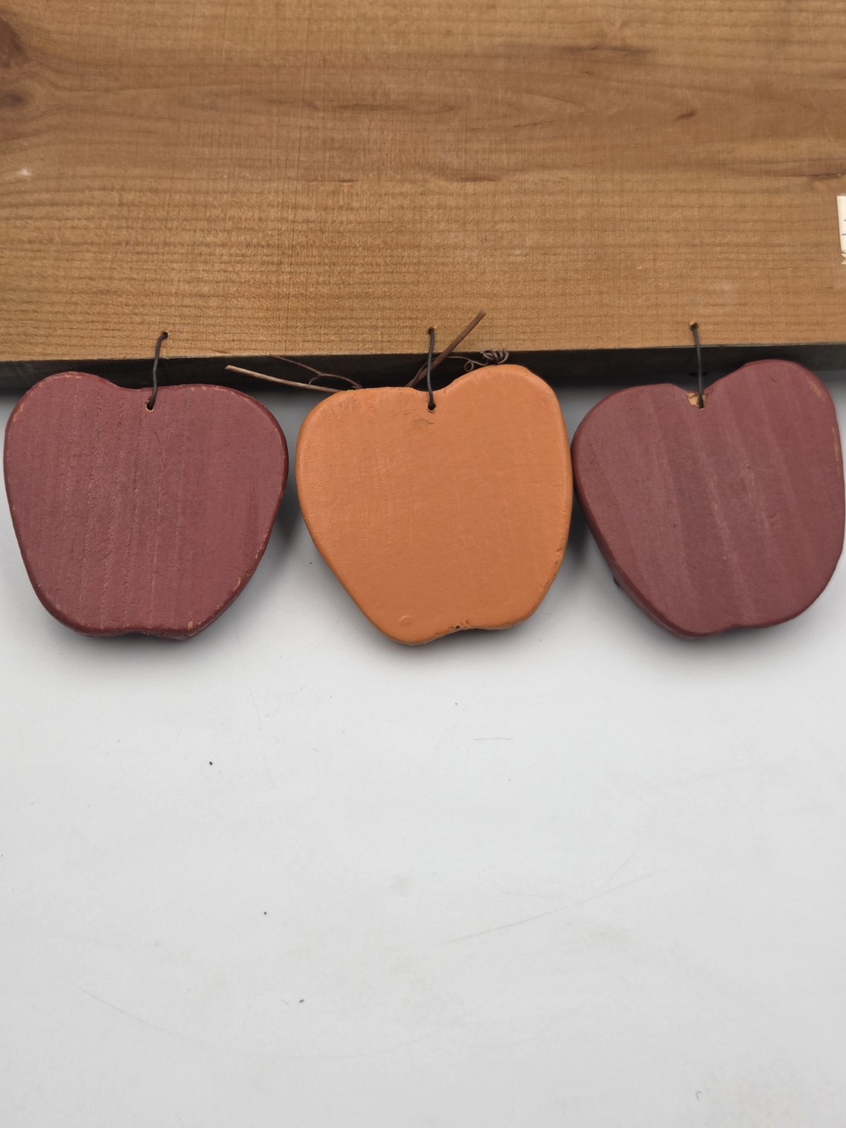 Vtg 90s Style Wooden Apple Welcome Sign Decor Country Ribbon Cottagecore