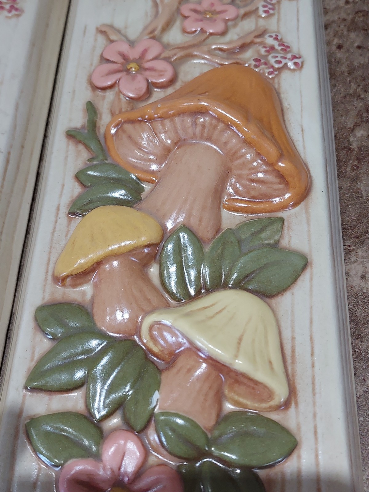 VTG 1970s Set of 2 Mushrooms & Flowers Wall Hanging Plaques Plaster Chalkware