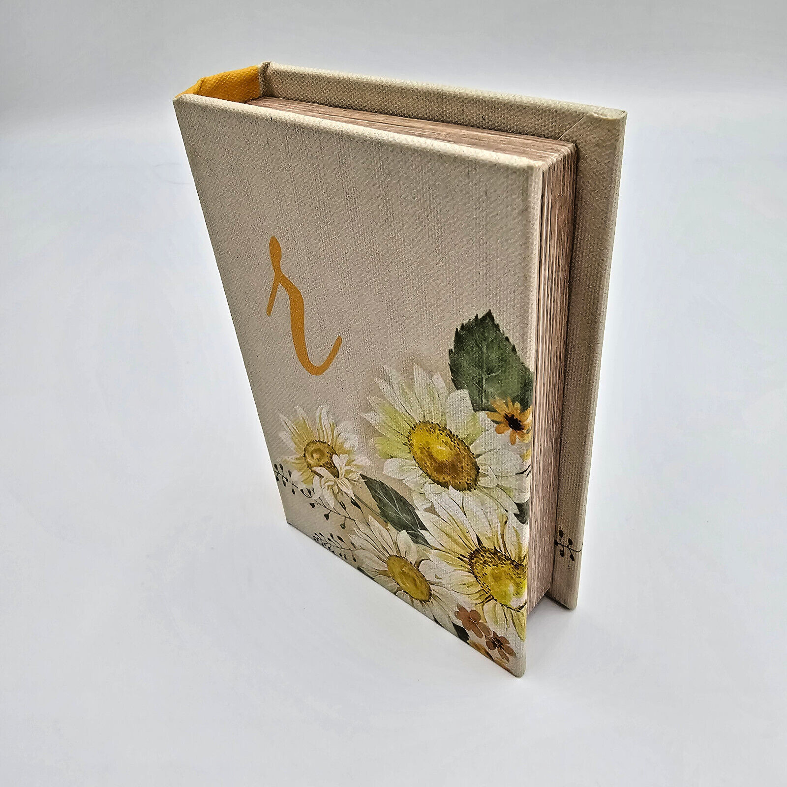 Ashland Cottage Flower Decorative Box with Daisies Letter Initial “R” NEW