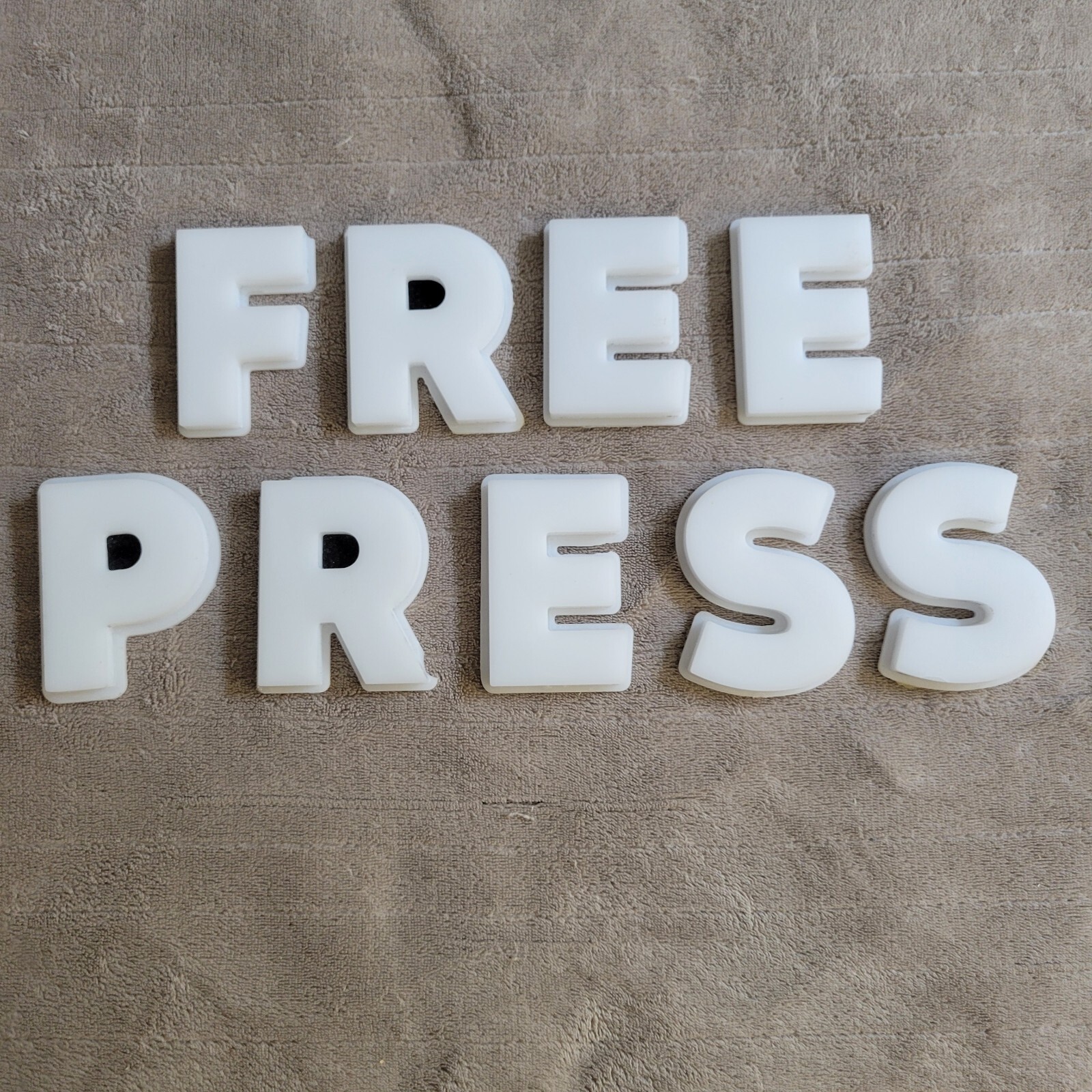 Acrylic Letters ‘FREE PRESS’ 3.25″ Tall, Used Fits 10×16 Sign Perfect for Decor