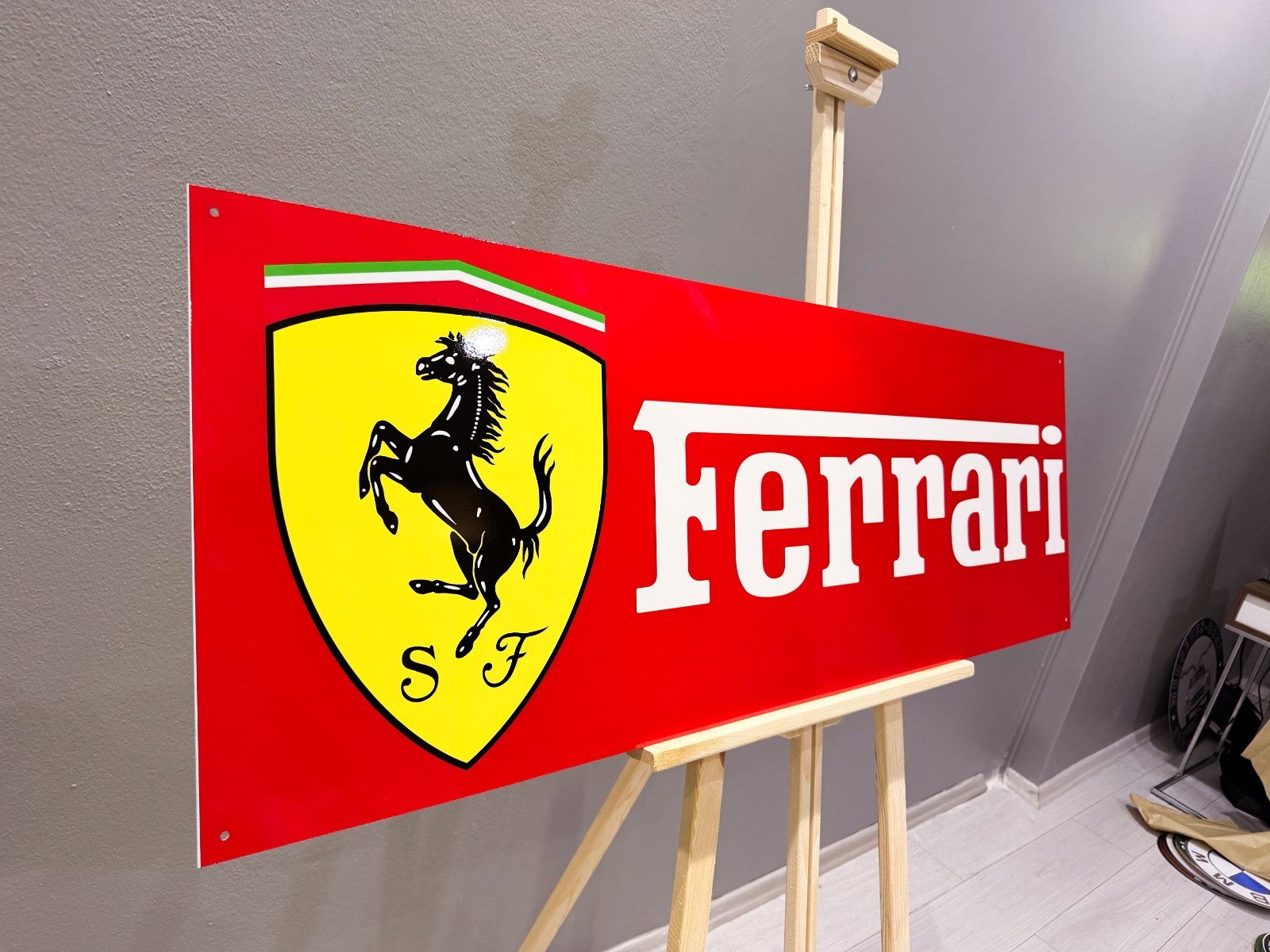 Ferrari Classic Logo – Garage Heavy Metal Sign – 118 × 40 cm (46.5” × 15.7”)