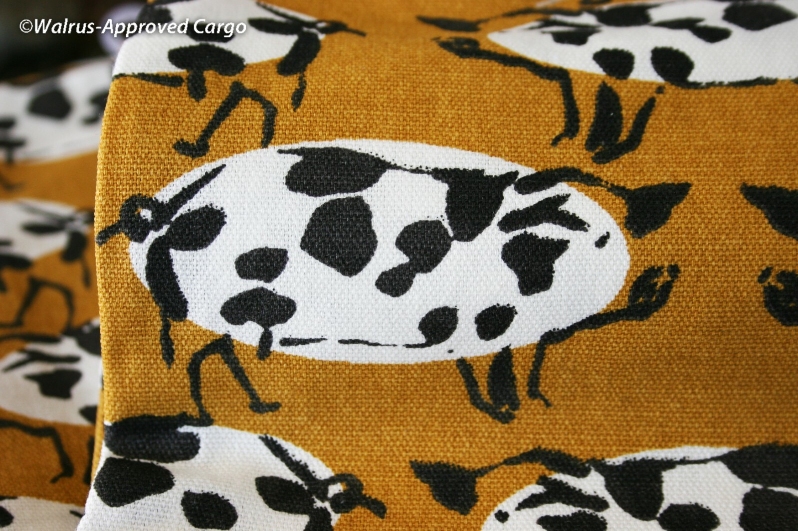 PIGS! WALL ART, CANISTER, DISH TOWELS, NAPKIN RINGS, DOORSTOP, DECORATIVE PLATE