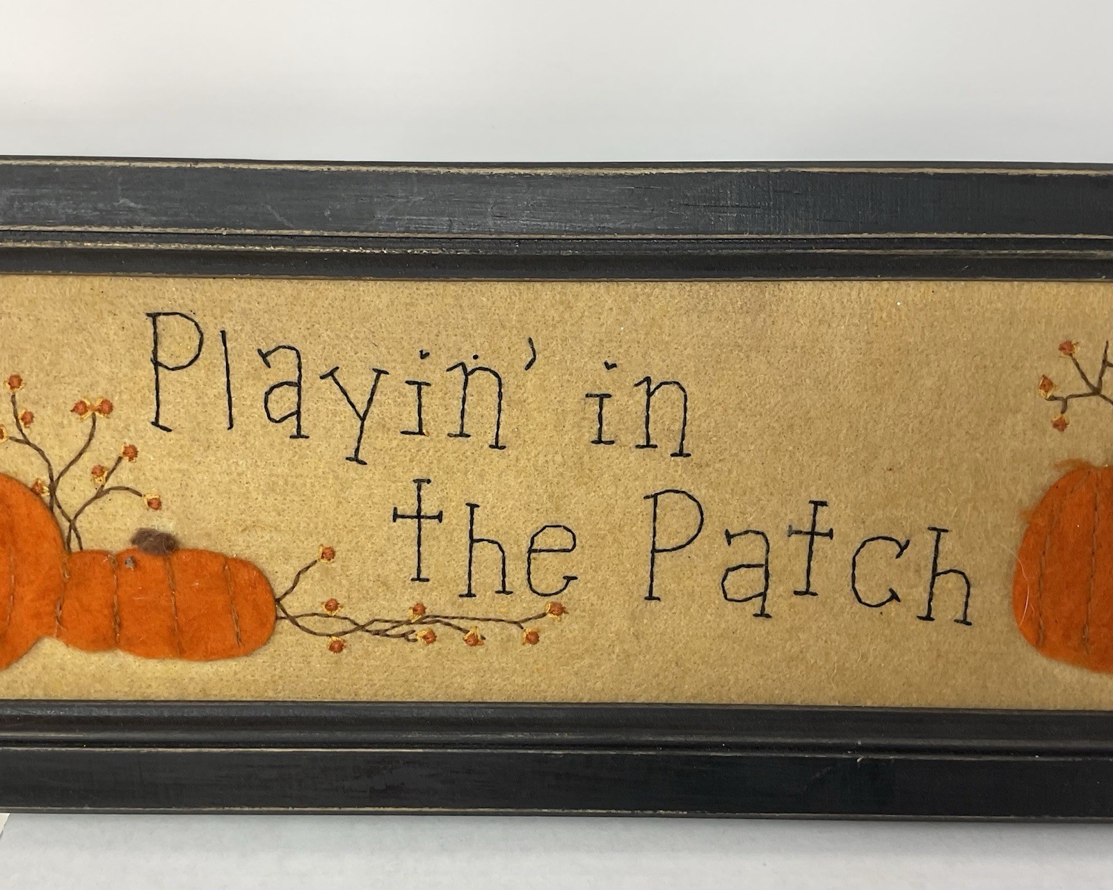 PLAYING IN THE PATCH Primitive Pumpkins Wall Art 6″ x 18″ Ready To Hang