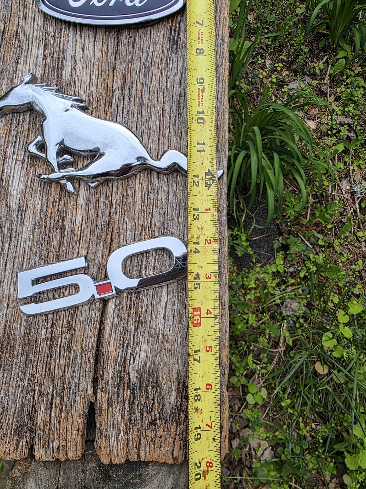 Ford Oval Badge Mustang Horse 5.0 Mounted On Oak Barnwood Sign Man Cave Decor