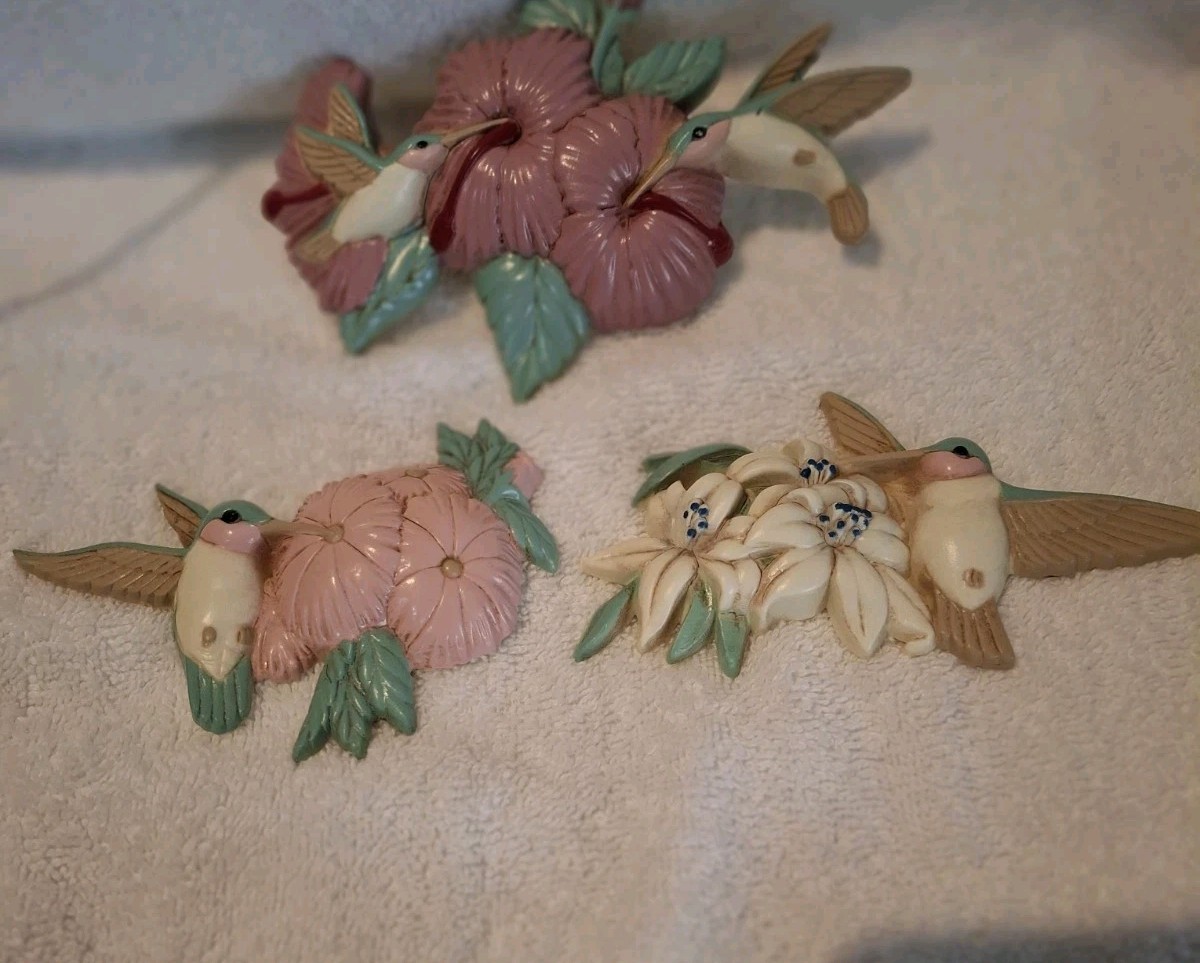 Vintage Burwood Hummingbird Wall Plaque Set Cottagecore Pastel Decor 3