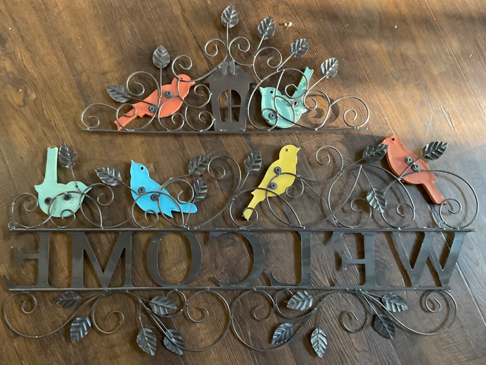 2 Pc Vintage Rustic Metal Bird Welcome Sign Indoor Outdoor Hanging colorful