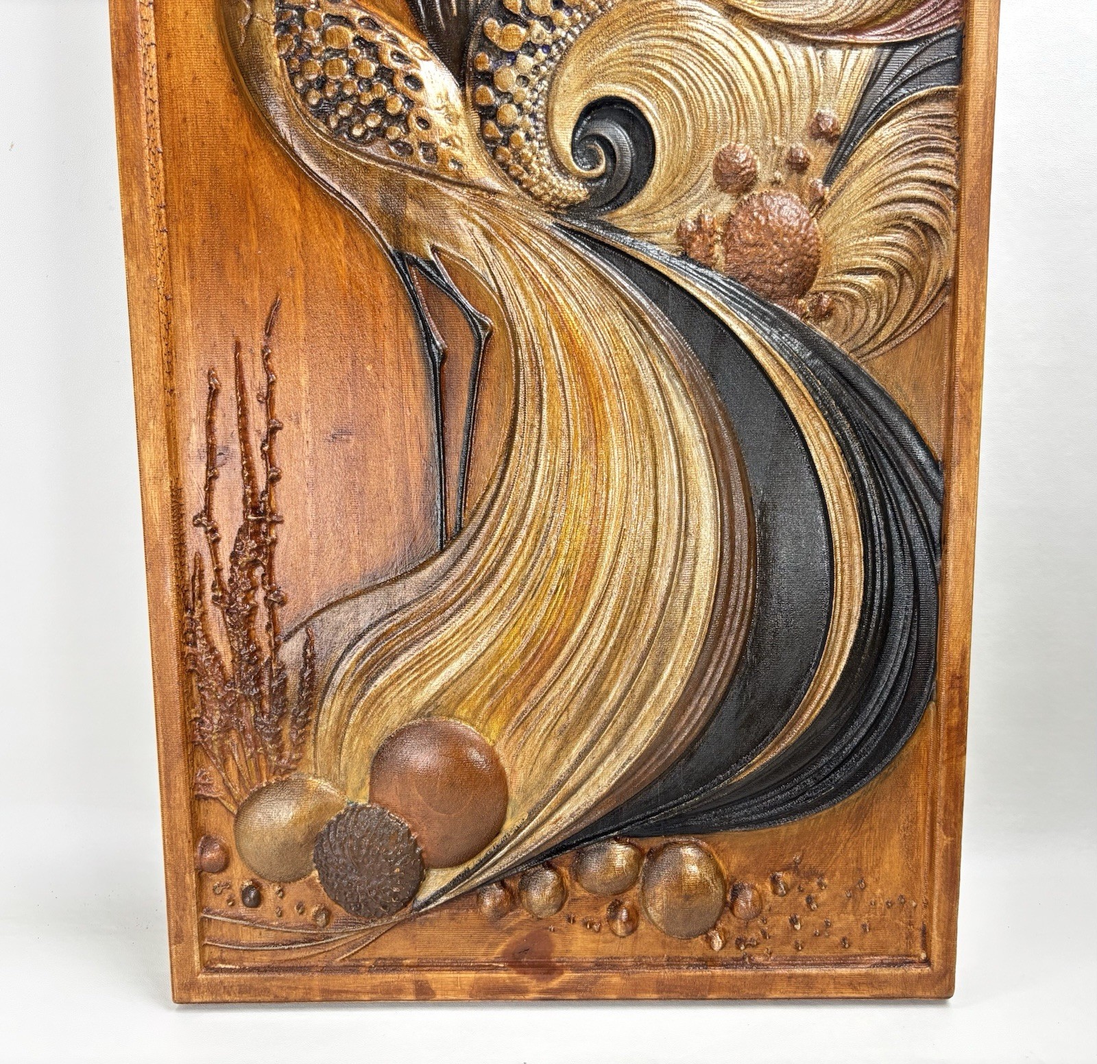 Peacock 3D Wood Carved Carving Wall Hanging Art Vintage Style in Gold and Black