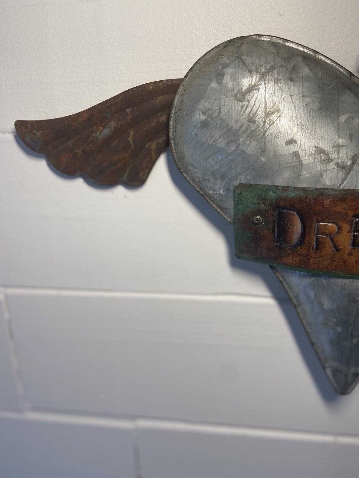 Heart Tin w/ Angel Wings and Dream Decoration Puffed Heart Hangs in Home/Garden