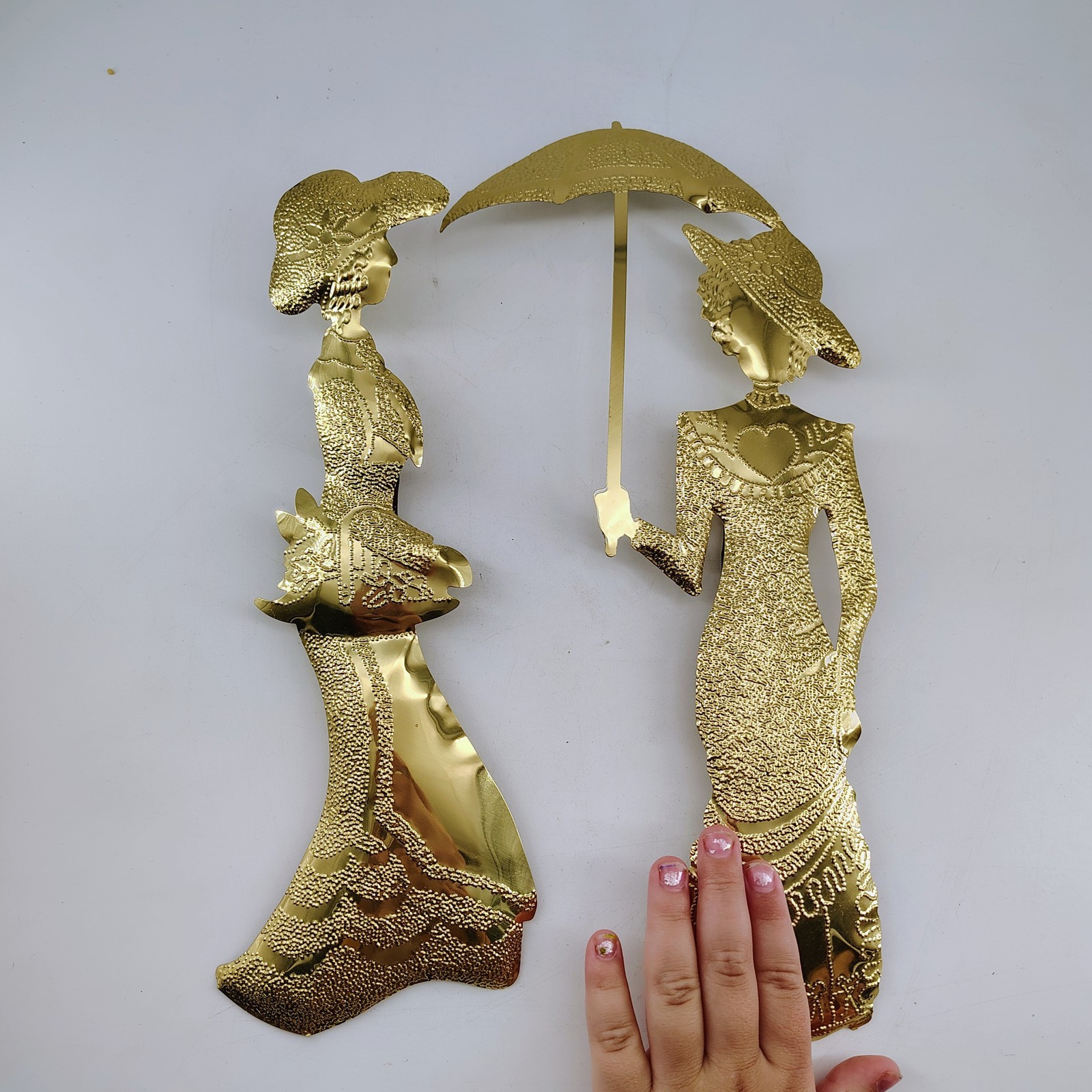 Home Interiors & Gifts Vintage Goldtone Metal Wall Decor Plaques Ladies 1900s