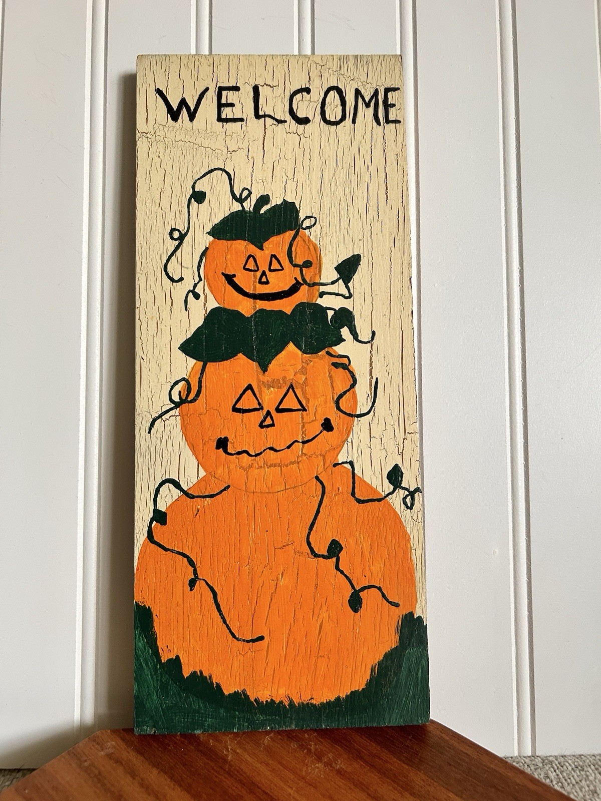 Vintage Handpainted Halloween Welcome Wood Sign, Pumpkins Rustic Chipped Paint