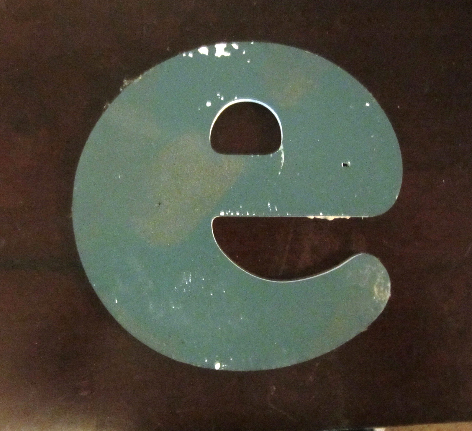 Medium Plastic Letters Indoor / Outdoor 6″ Paint able “e” 1/4″ Thick