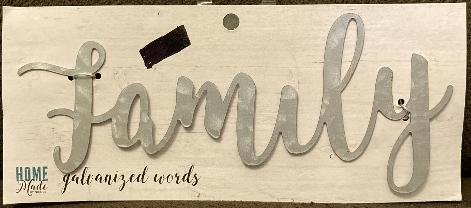 “Family” Word Wall Art Galvanized Metal Rustic Wall Decor Farmhouse Script
