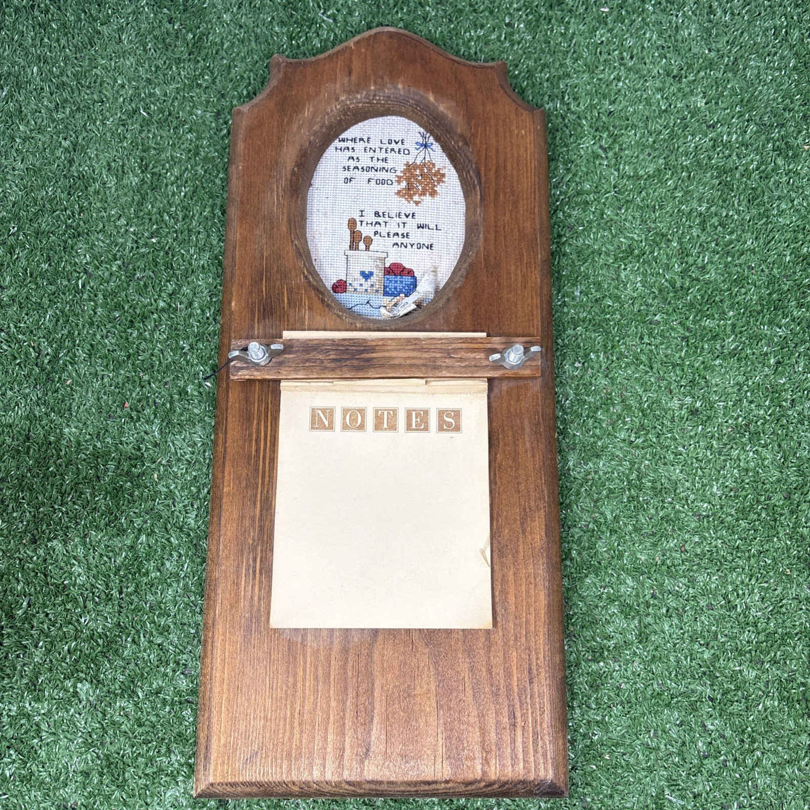 Wooden note pad with changeable picture