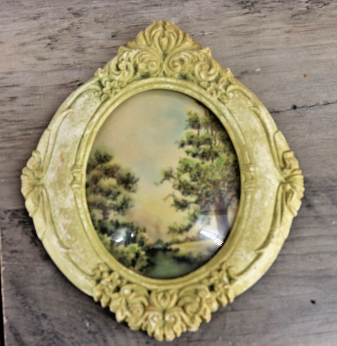 Vintage Ornate Oval Convex Bubble Glass Landscape Wall Plaque Ivory Frame 7×6