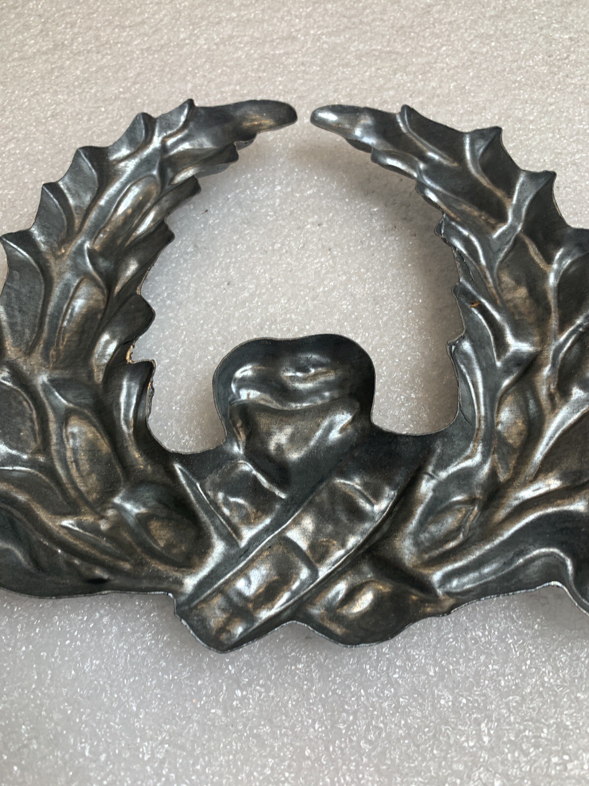 Neoclassic Laurel Wreath Door Topper Wall Ornament Antique Plaque Architectural