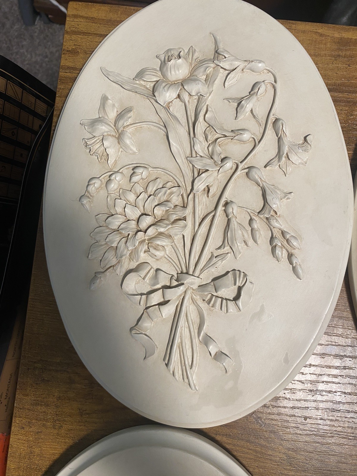 4 VTG HERMITAGE Ivory/Cream Floral Botanical Bows Wall Plaques Coquette French
