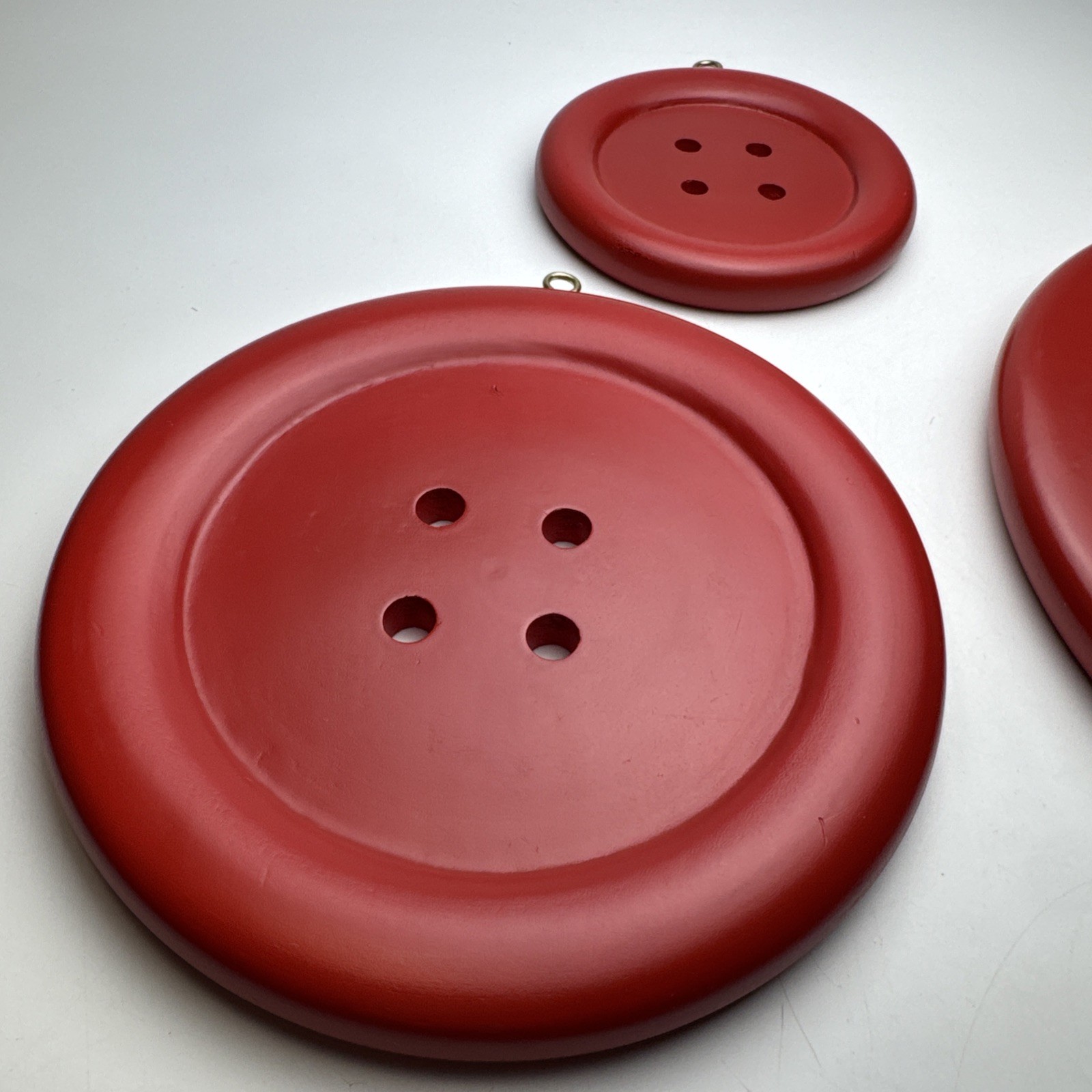 Set Of 3 Red Sewing Buttons Craft Wall Room Decor 10” 8” 5” Wood