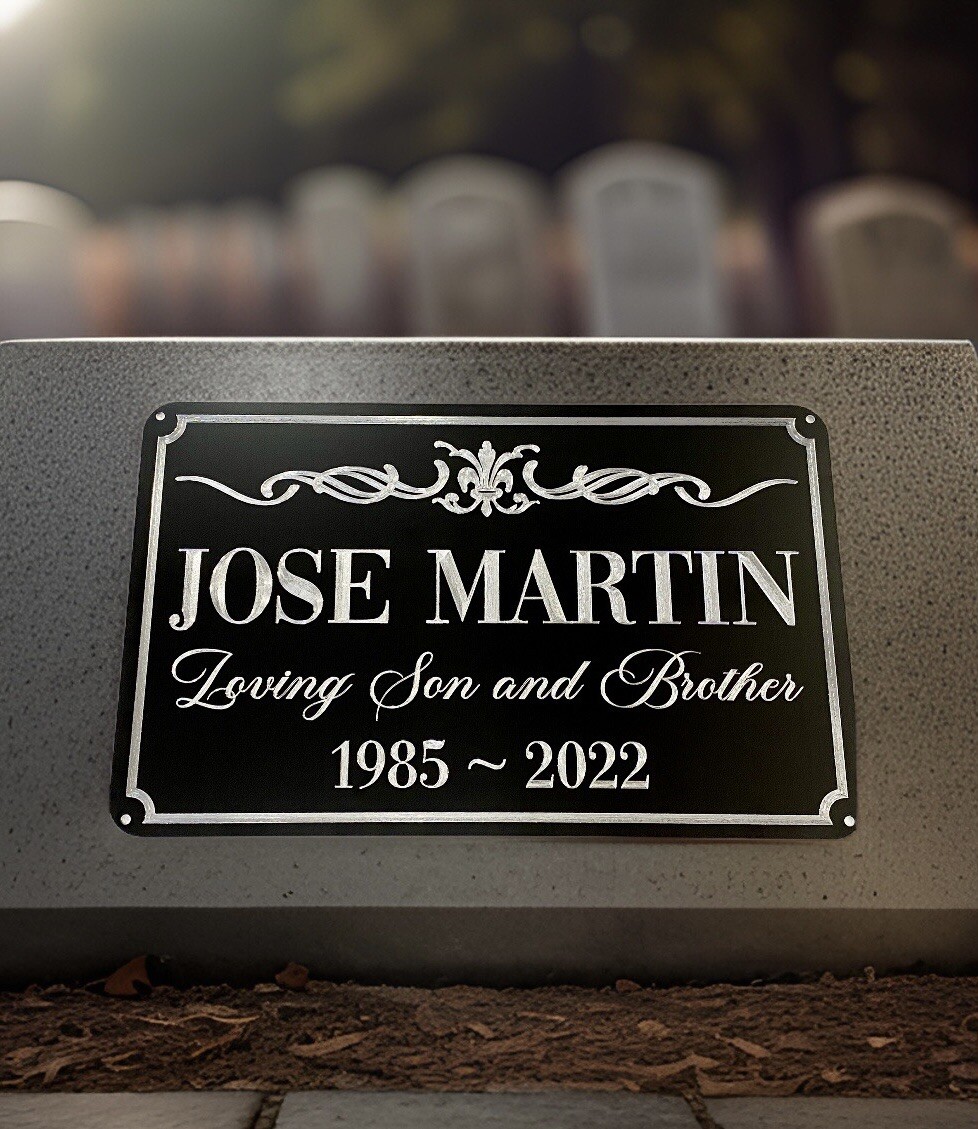 Engraved Custom Memorial Grave Marker Diamond Etched Black Metal Sign 15×9.5