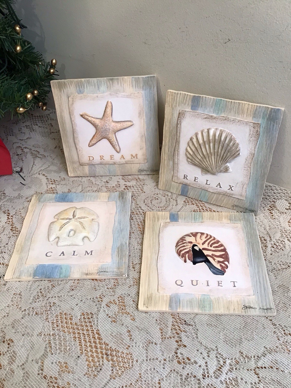 New View – Shells Resin Wall Plaques – Set of 4 – Quiet Dream Calm Relax